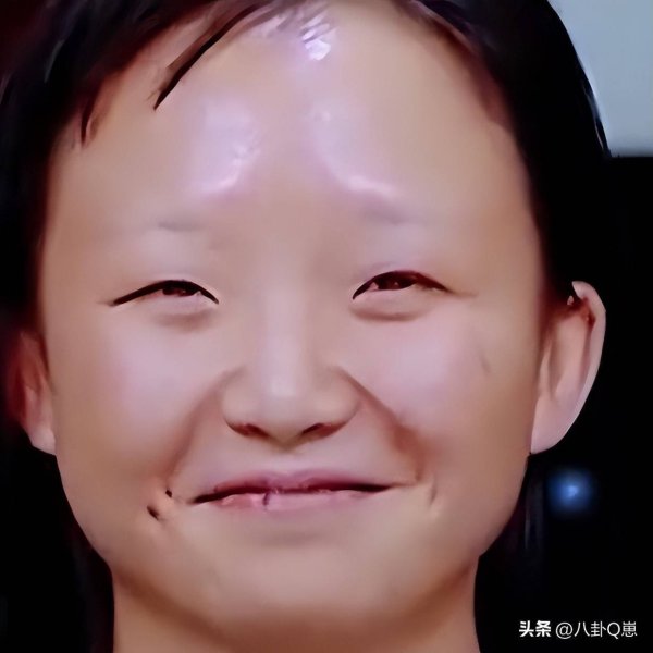 西安股票配资平台 适可而止吧！'资本家子弟'，演技欠佳颜值平平，何必出来献丑