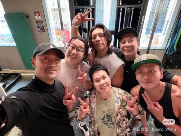 股票配资最新报价 TVB两大男神健身照曝光，林峯素颜胡茬认不出，网友P图召唤吴卓羲
